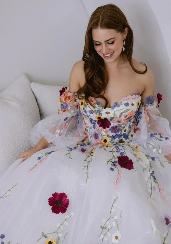 Brautkleid standesamt frau rund floral